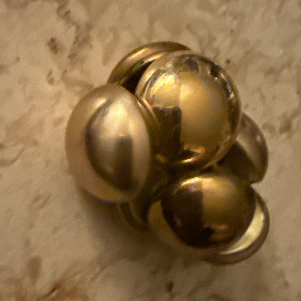 Vintage Buttons4 per set